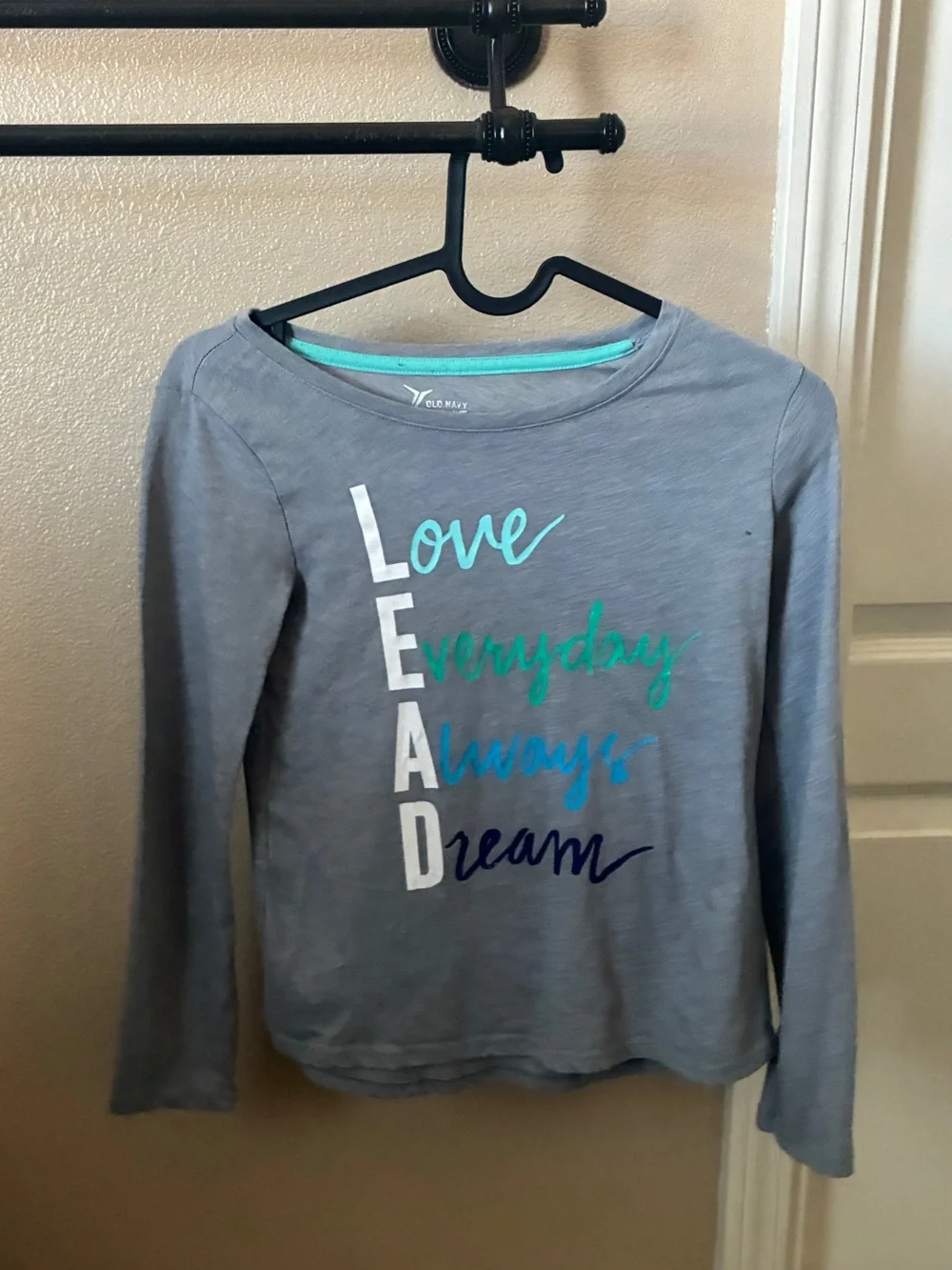 Old Navy Girls Gray Long-Sleeve 'LEAD' Graphic Tee with Teal Accent
